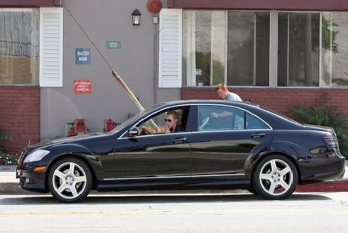 Laura Prepon in her car